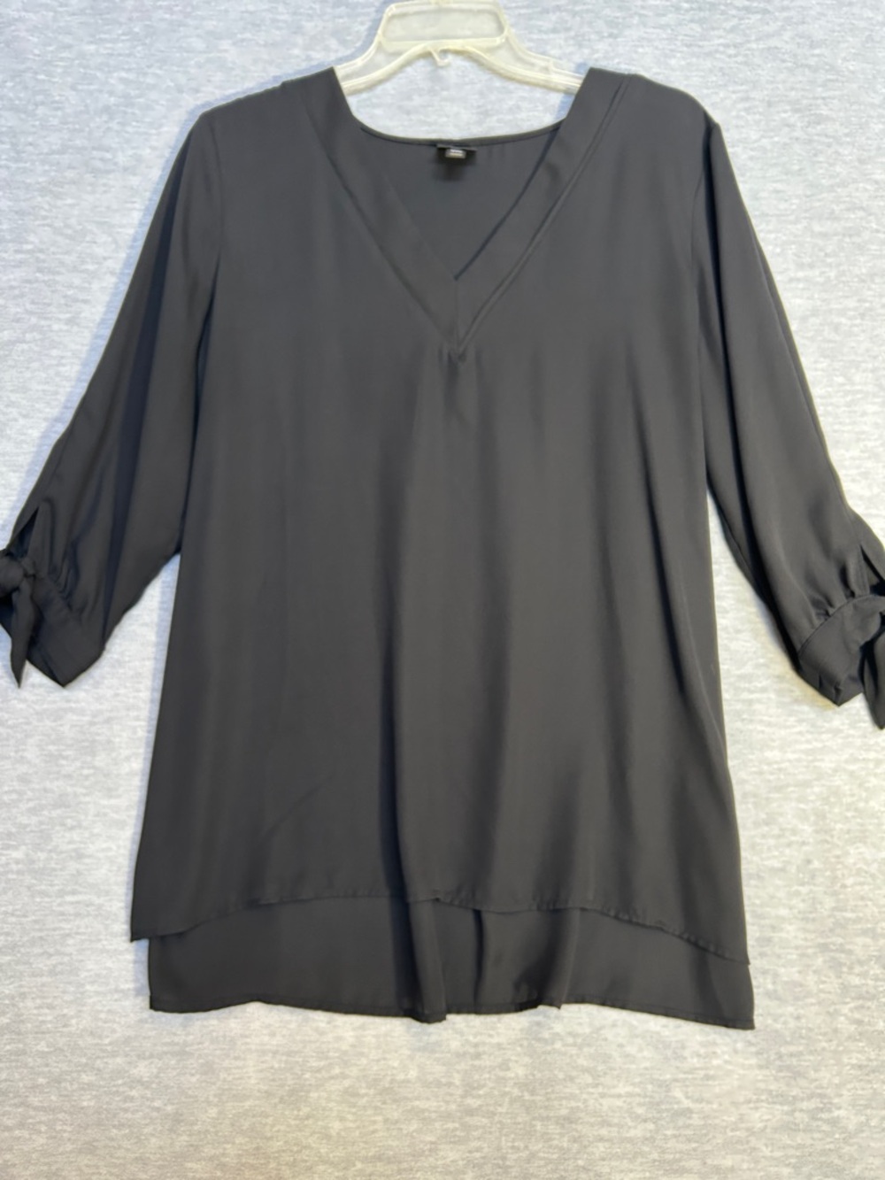 WORTHINGTON Black Capsule Wardrobe  Minimalist Closet Staple Hi Lo Hem Long Line